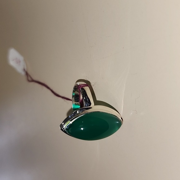 New Green onyx Sterling Silver Ring - Picture 2 of 7